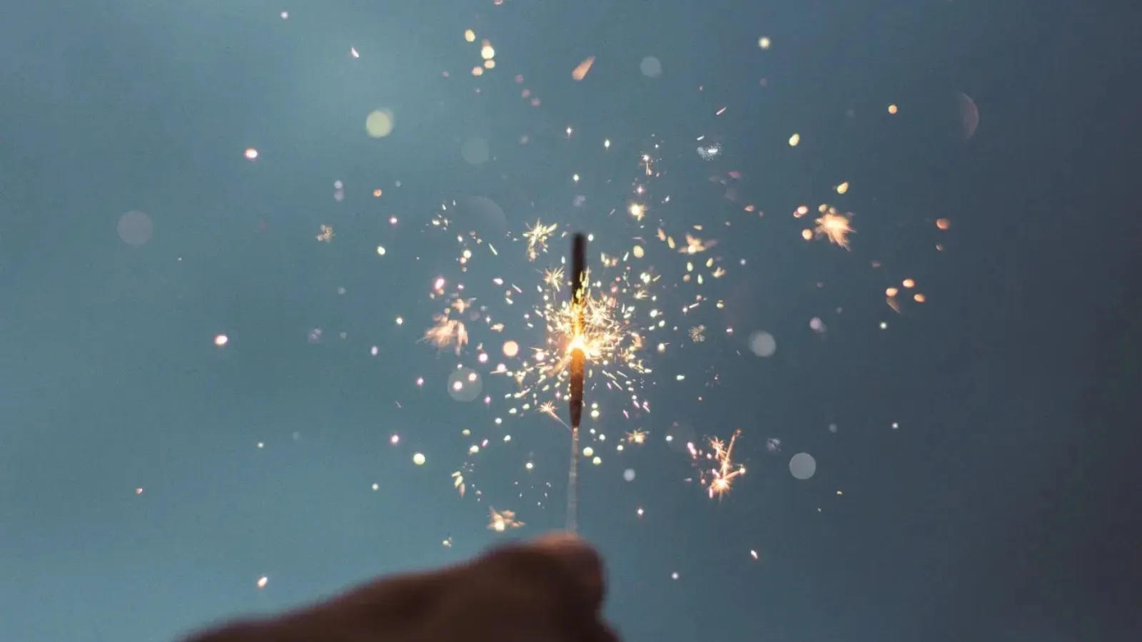 4 Must-Make Changes for Career Success in 2026 (Mindset Guide)