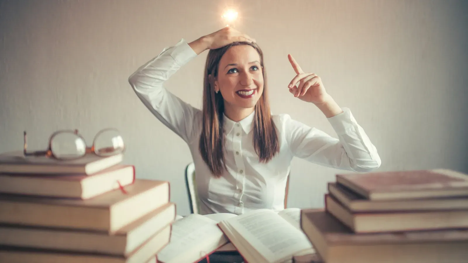 The Intelligence Architecture: 9 Habits That Sharpen Strategic Thinking (And the Science Behind Each One)