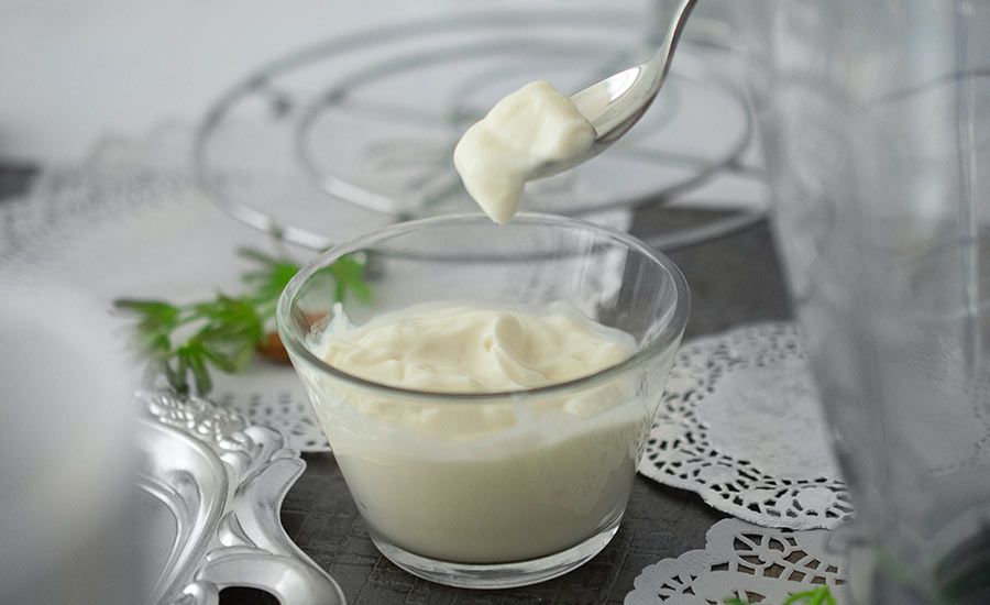 hair-mask-with-yoghurt.jpg