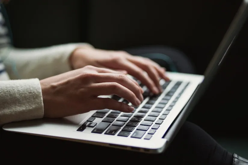 kaitlyn-baker-vZJdYl5JVXY-unsplash.webp