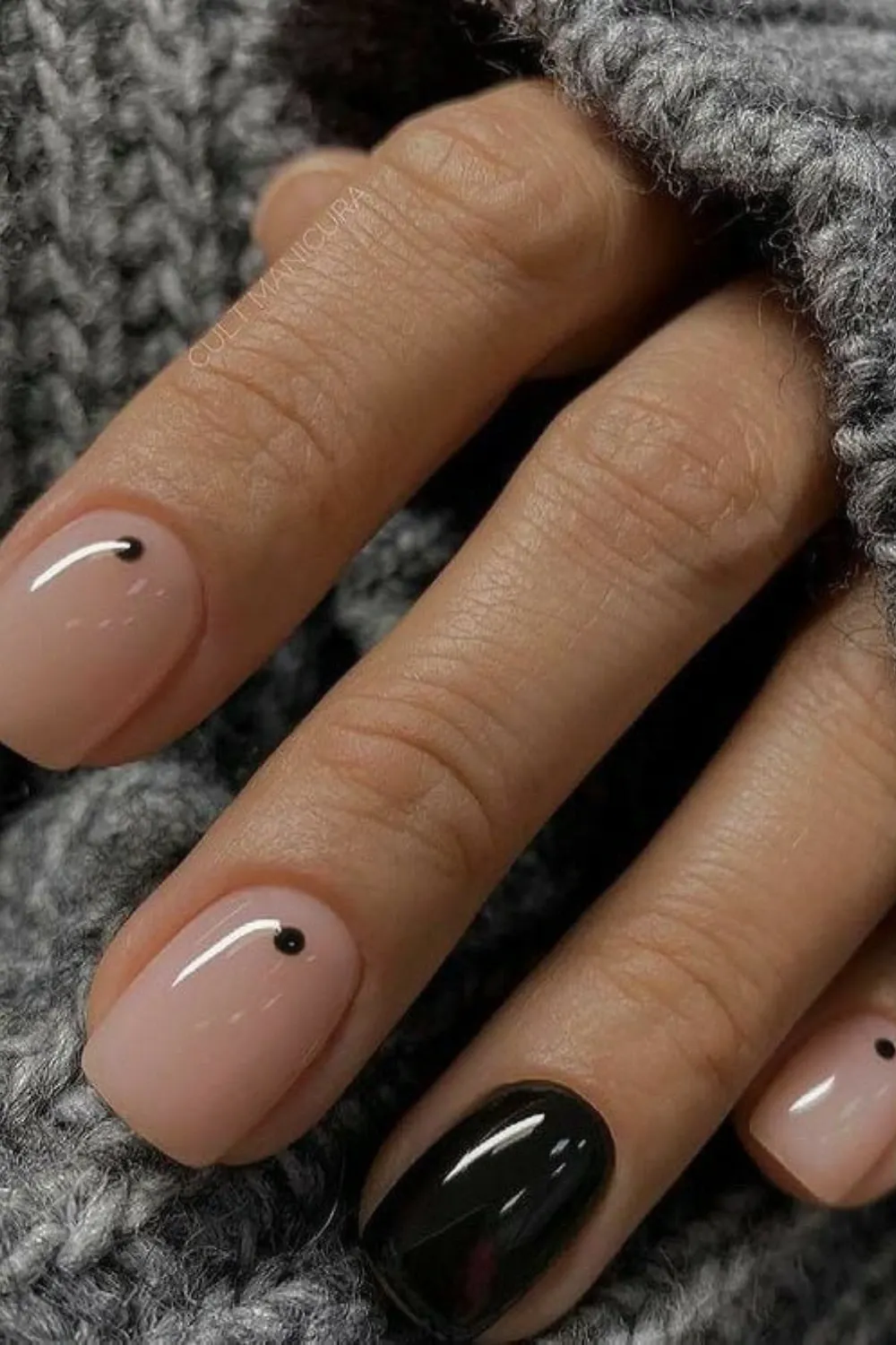 minimal fall nail ideas